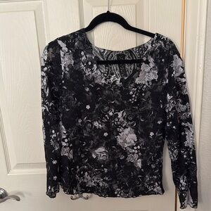 Women’s reversible black and white blouse (stretchy fabric)